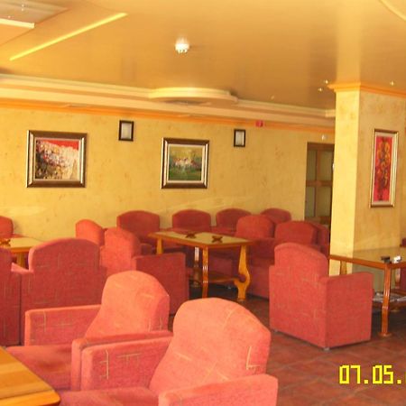 Family Hotel Silvestar Veliko Tarnovo Ngoại thất bức ảnh