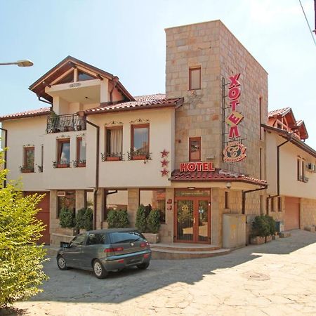 Family Hotel Silvestar Veliko Tarnovo Ngoại thất bức ảnh