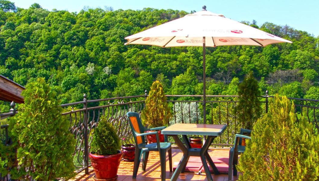Family Hotel Silvestar Veliko Tarnovo Ngoại thất bức ảnh