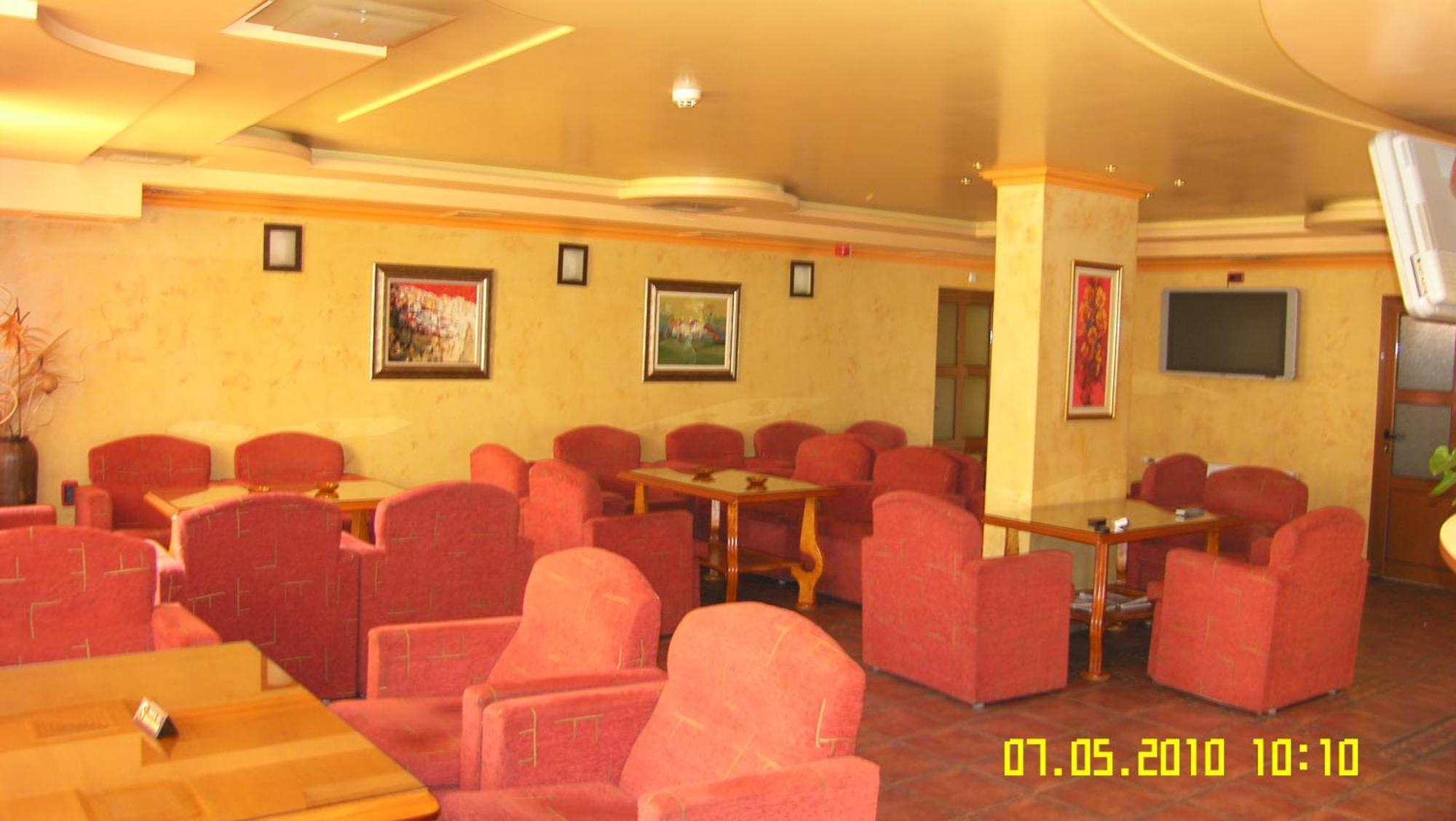Family Hotel Silvestar Veliko Tarnovo Ngoại thất bức ảnh