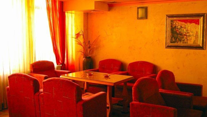 Family Hotel Silvestar Veliko Tarnovo Ngoại thất bức ảnh